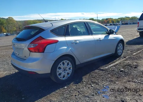 2012 Ford Focus Se z USA, uszkodzony, nr VIN 1FAHP3K24CL408461